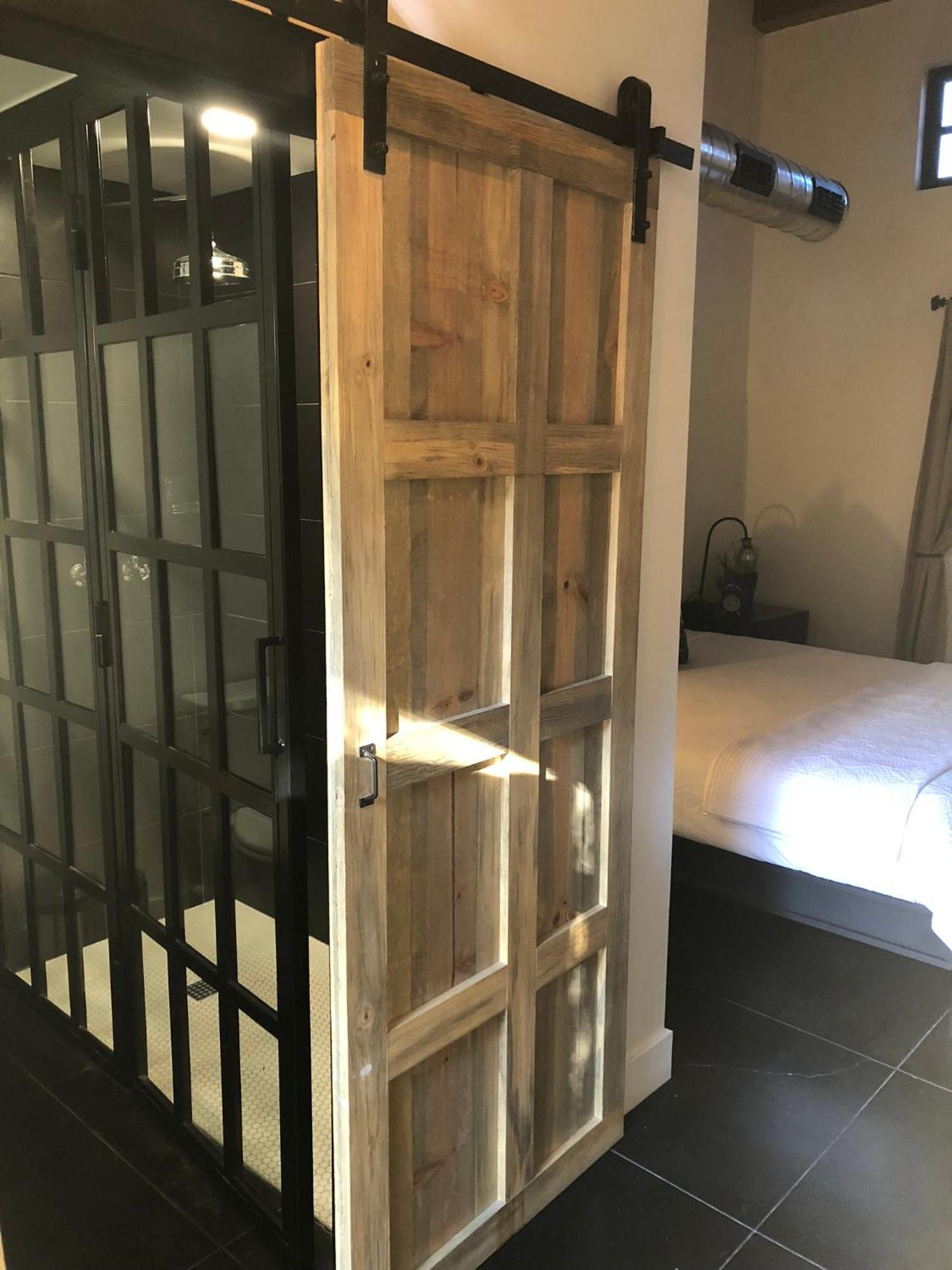 Bespoke Pensão Scottsdale